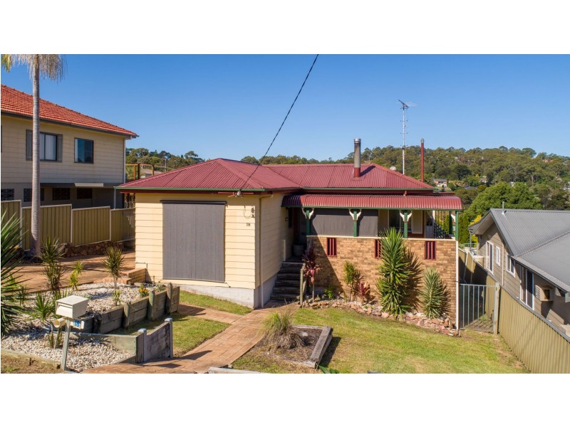 18 Valley View Crescent, Glendale NSW 2285