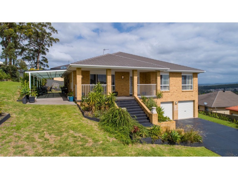 4 Bangalore Place, Cameron Park NSW 2285