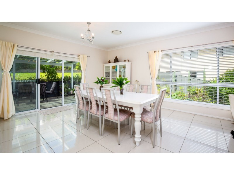 4 Bangalore Place, Cameron Park NSW 2285