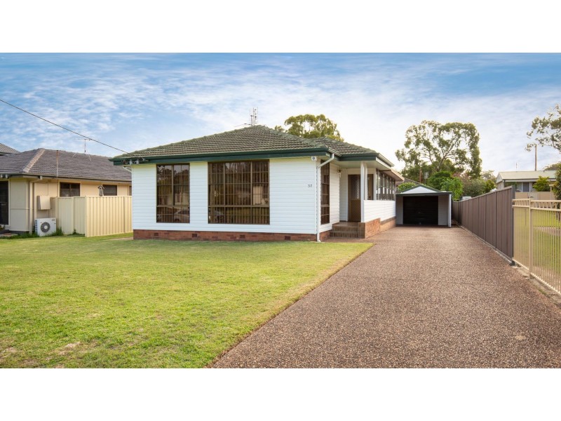 37 Mallee Street, Gateshead NSW 2290
