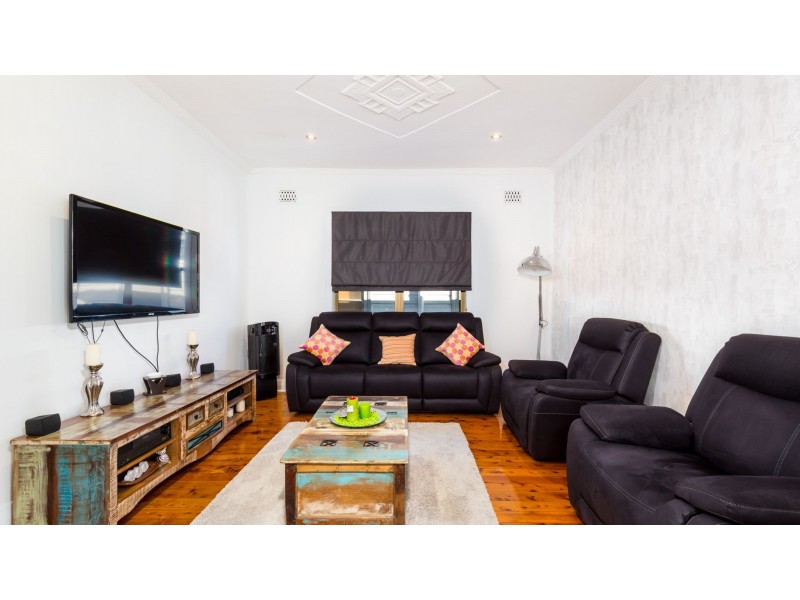 16 Werribi Street, Mayfield West NSW 2304