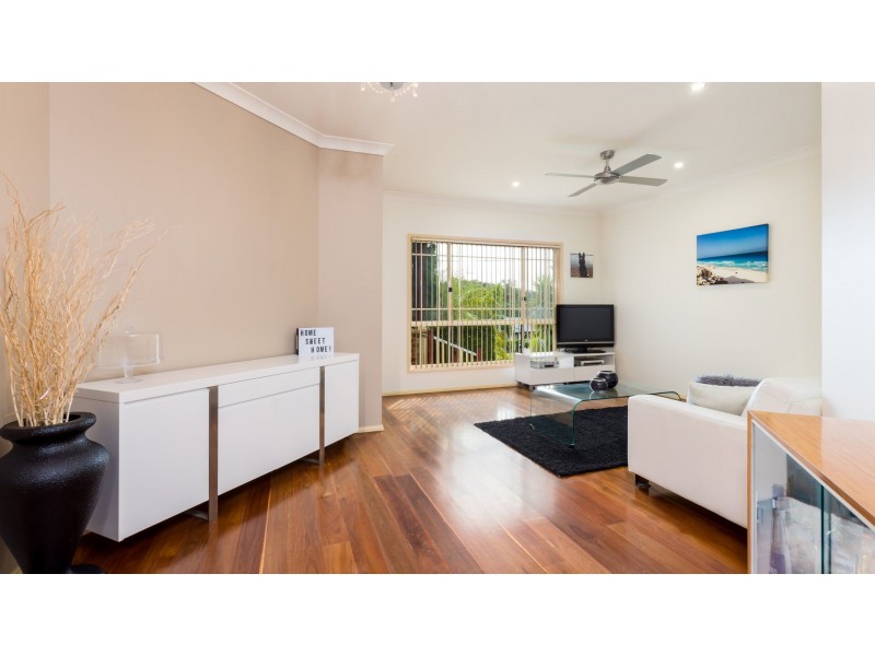 25 Lawson Road, Macquarie Hills NSW 2285