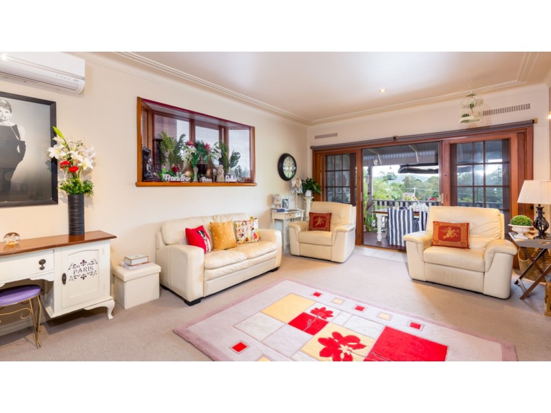 12 Morris Street, Eleebana NSW 2282