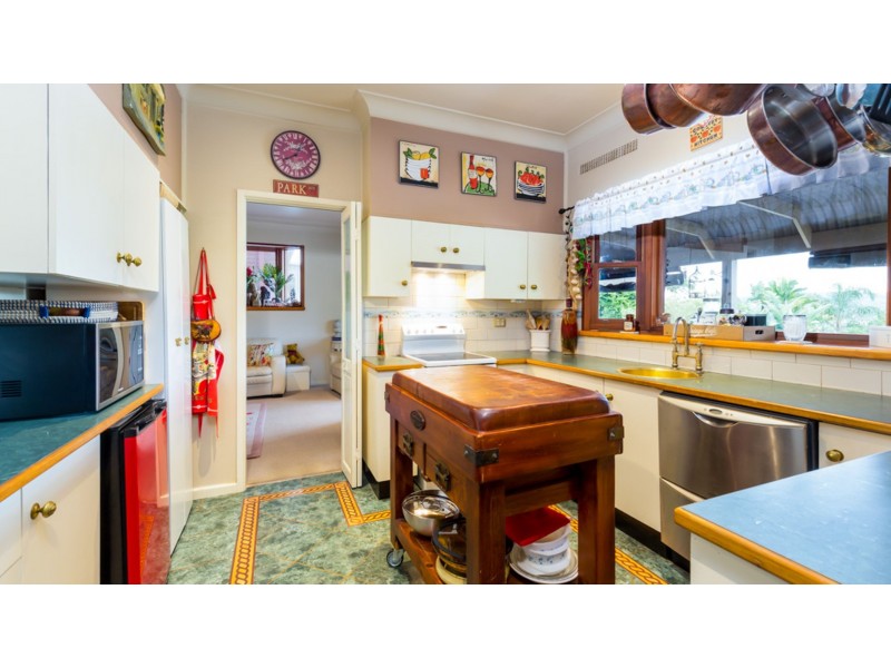 12 Morris Street, Eleebana NSW 2282