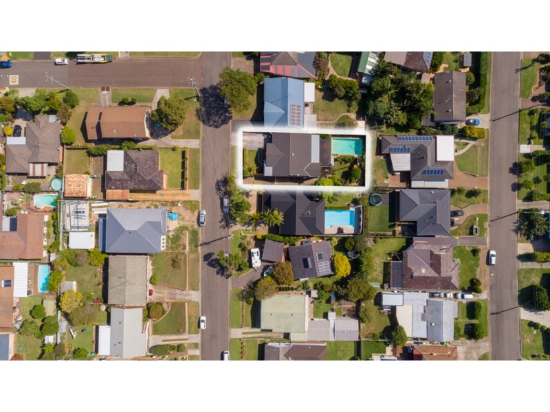 12 Morris Street, Eleebana NSW 2282