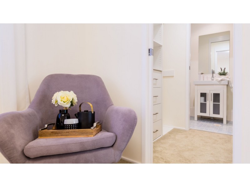 16 Davies Street, Cardiff NSW 2285