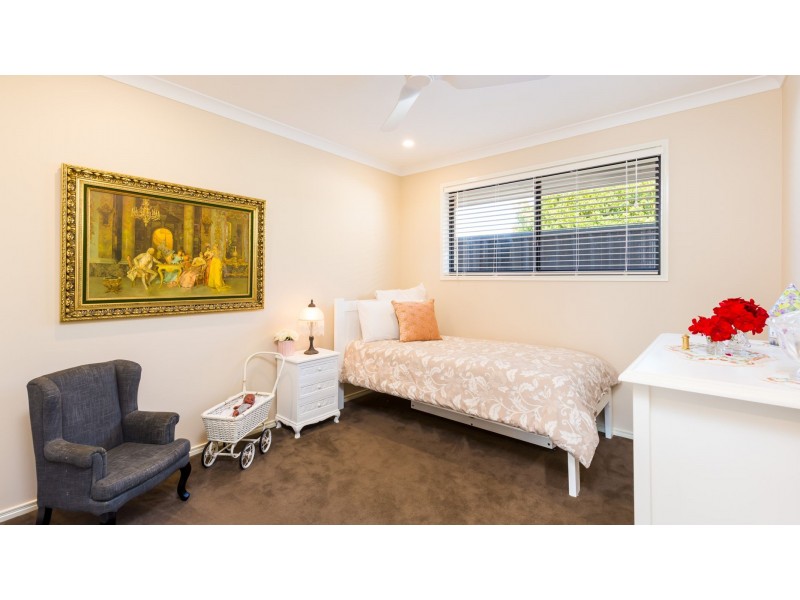 2 Andrew Street, Warners Bay NSW 2282