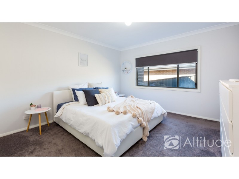 5 Floresta Crescent, Cameron Park NSW 2285