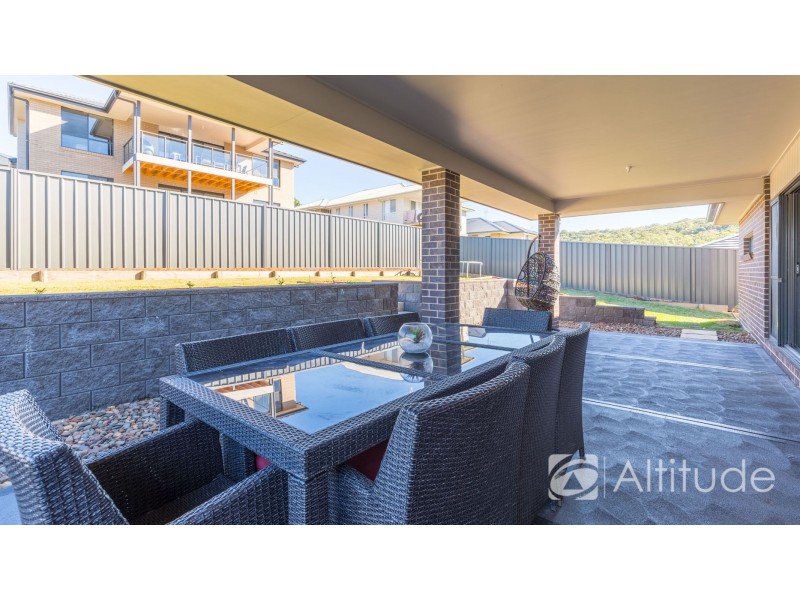 5 Floresta Crescent, Cameron Park NSW 2285