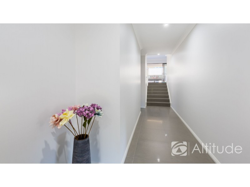 5 Floresta Crescent, Cameron Park NSW 2285