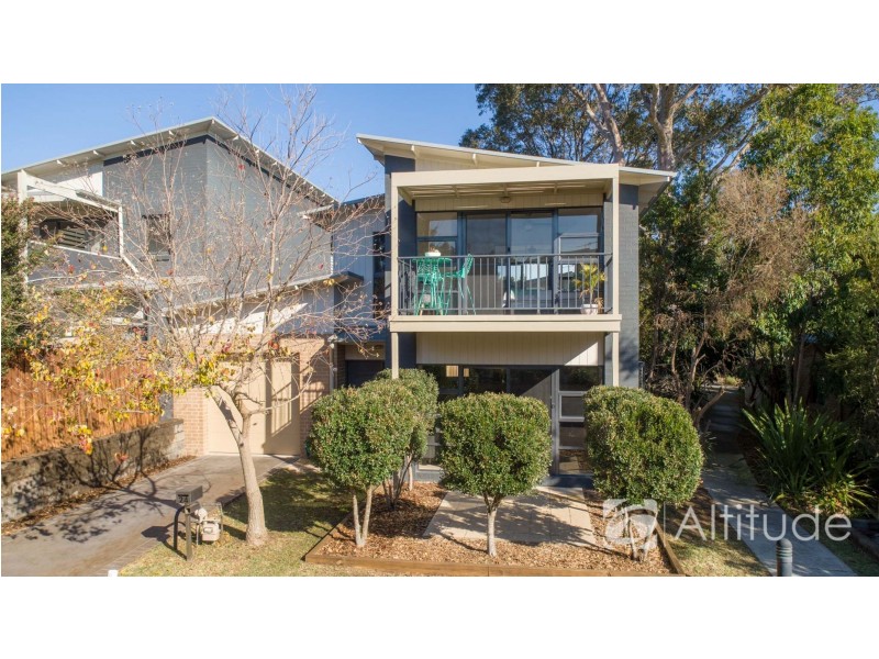 24 Kestrel Circuit, Shortland NSW 2307