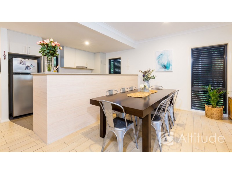 24 Kestrel Circuit, Shortland NSW 2307
