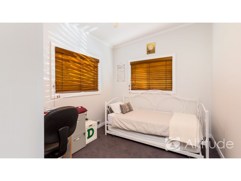 17 Fairfax Road, Warners Bay NSW 2282