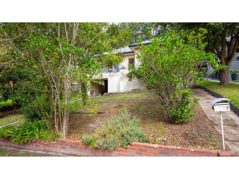 7 Montrose Avenue, Adamstown Heights NSW 2289