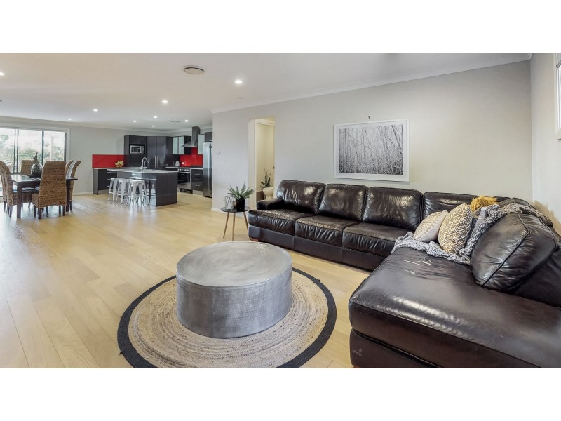 26 Gelfius Crescent, Macquarie Hills NSW 2285