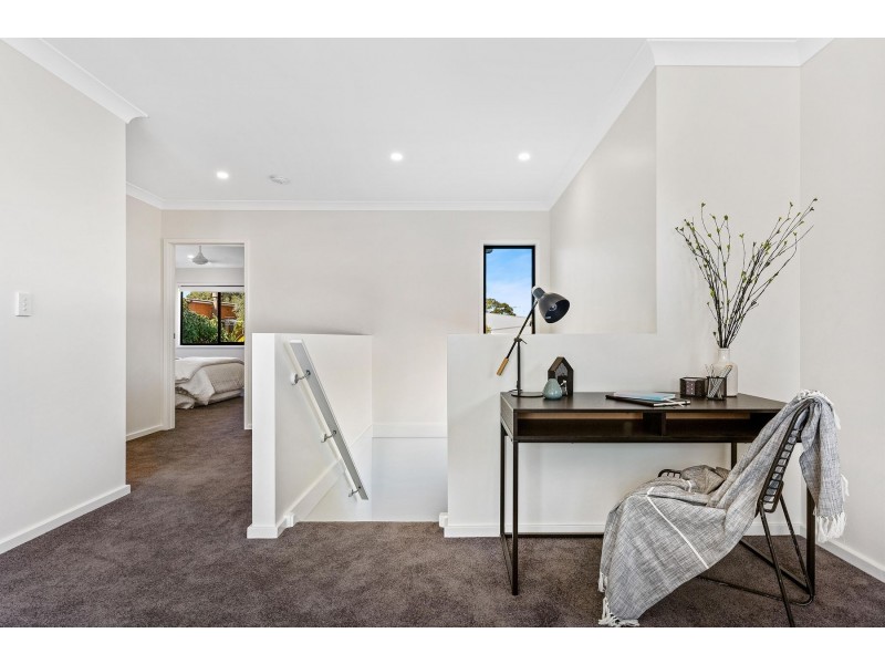 8 Coal Street, Islington NSW 2296