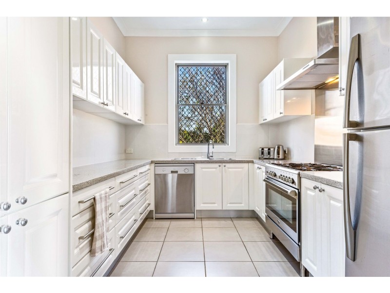 14 Barton Street, Mayfield NSW 2304