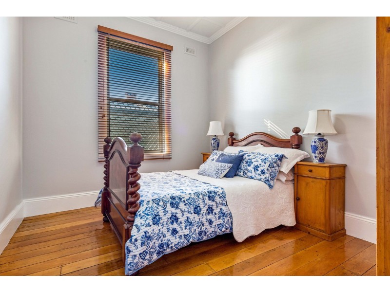 14 Barton Street, Mayfield NSW 2304