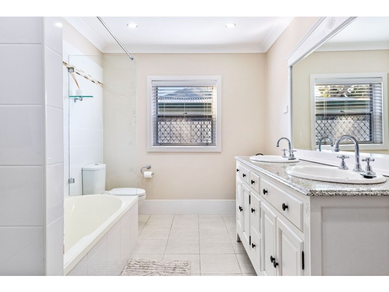 14 Barton Street, Mayfield NSW 2304