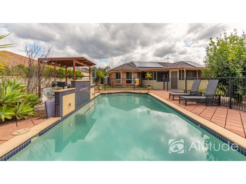 8 Cardinal Close, Cameron Park NSW 2285