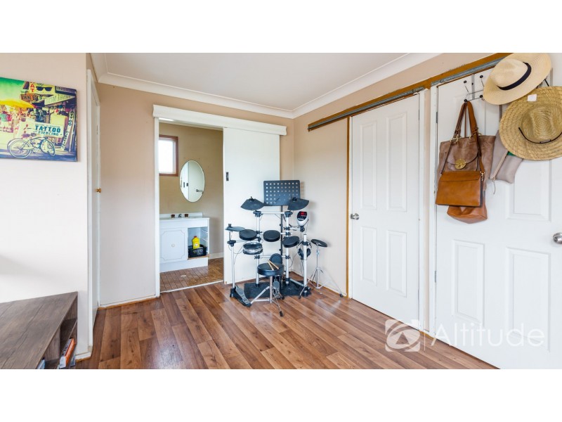 13 Pasadena Crescent, Macquarie Hills NSW 2285