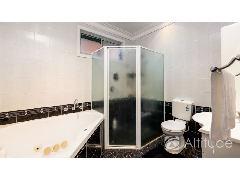 13 Pasadena Crescent, Macquarie Hills NSW 2285