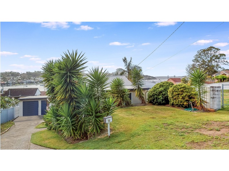15 Canowie Crescent, Buttaba NSW 2283