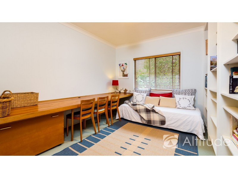 27 Woodside Drive, Eleebana NSW 2282