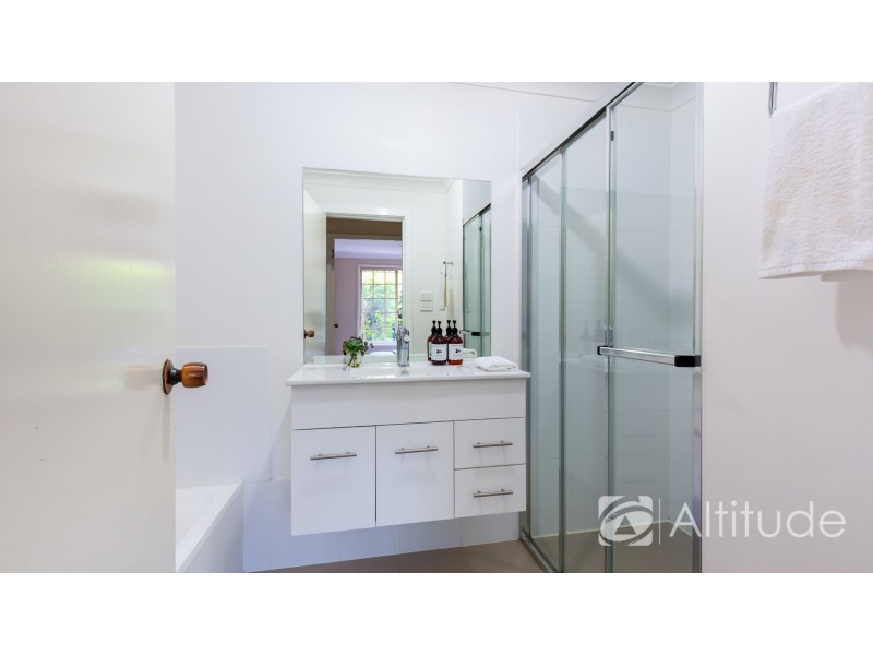 1/24 Stephanie Close, Macquarie Hills NSW 2285