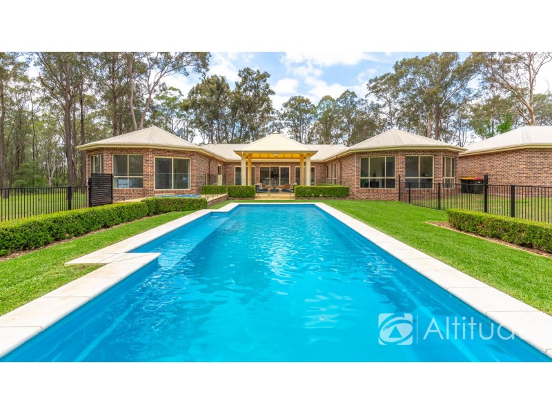 11 Windermere Place, Wallalong NSW 2320