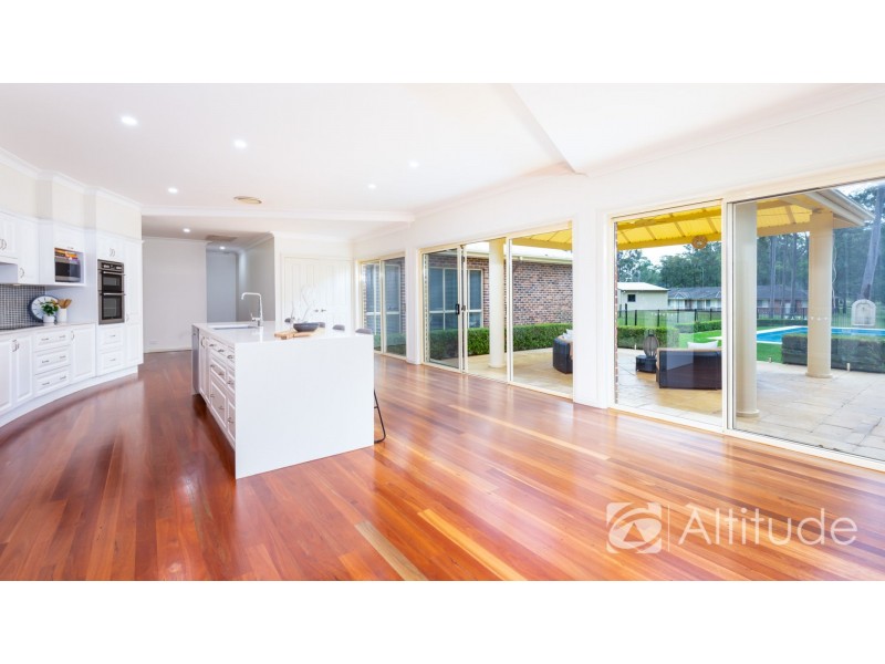 11 Windermere Place, Wallalong NSW 2320