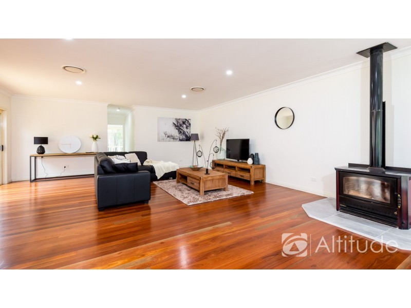 11 Windermere Place, Wallalong NSW 2320