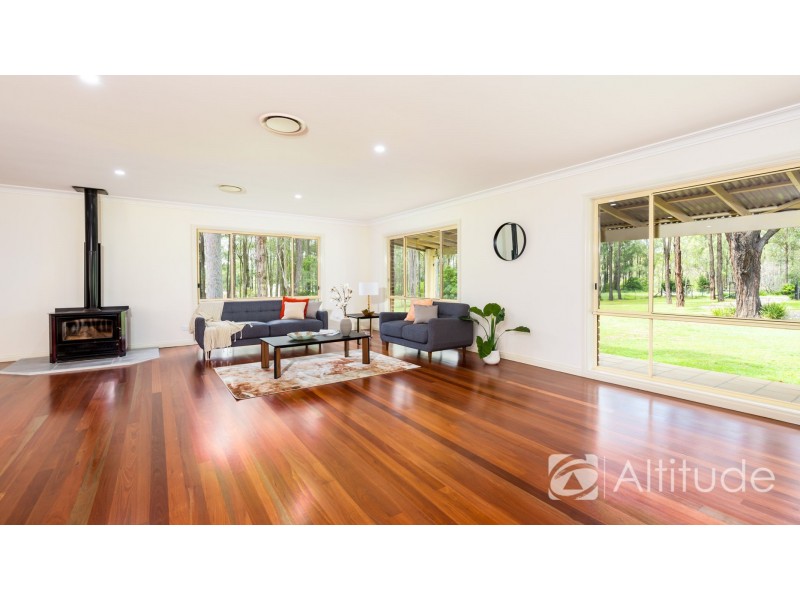 11 Windermere Place, Wallalong NSW 2320