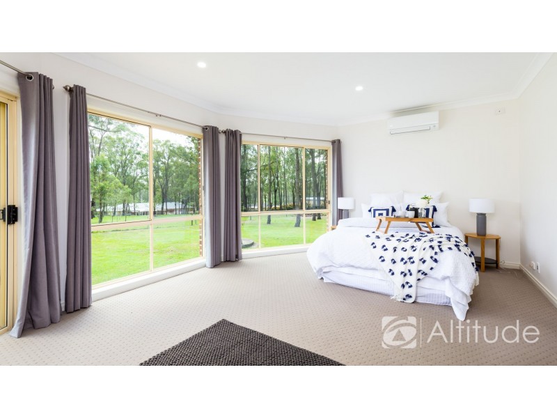 11 Windermere Place, Wallalong NSW 2320