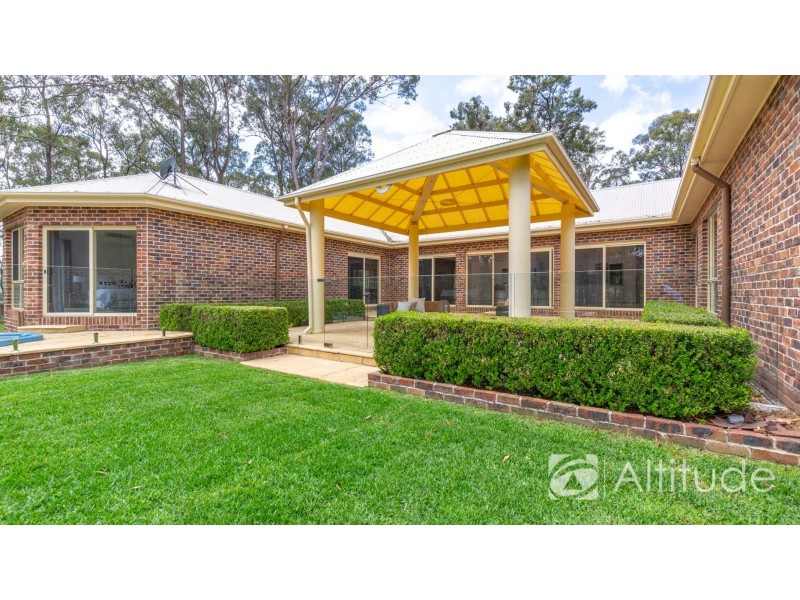 11 Windermere Place, Wallalong NSW 2320