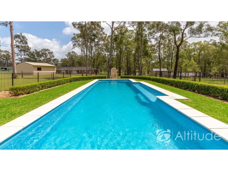 11 Windermere Place, Wallalong NSW 2320