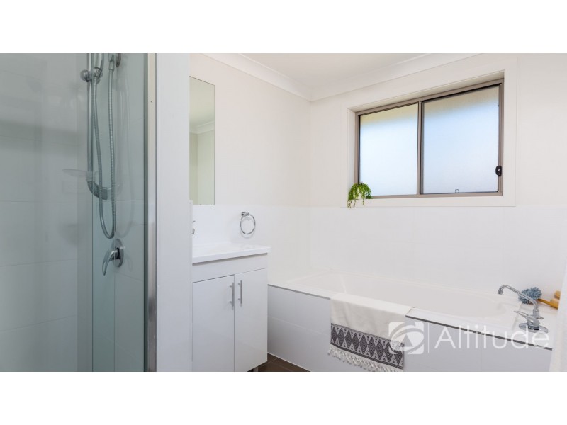 35 Redwood Close, Fletcher NSW 2287