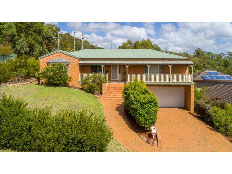 20 Hillview Crescent, Macquarie Hills NSW 2285