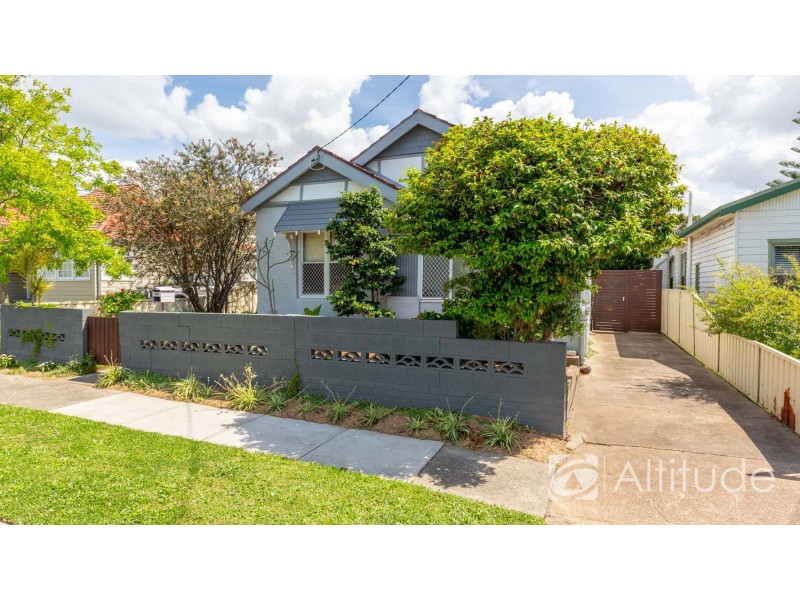 13 Park Street, Mayfield NSW 2304
