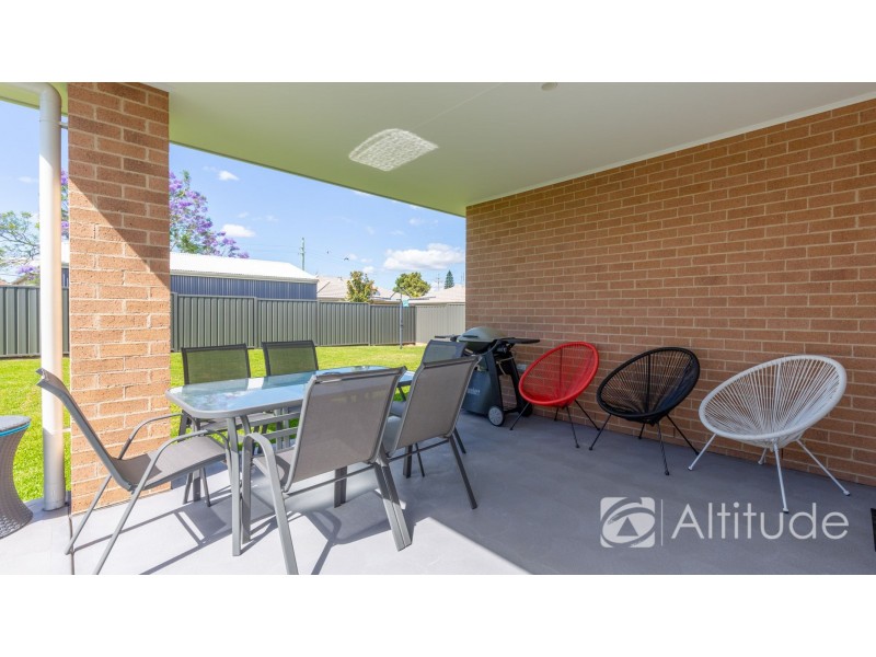 42 Lamb Street, Boolaroo NSW 2284