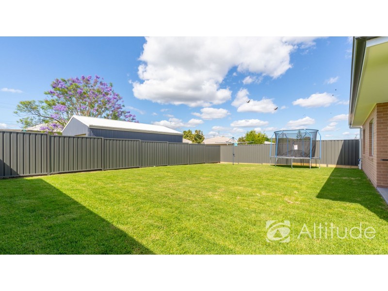 42 Lamb Street, Boolaroo NSW 2284