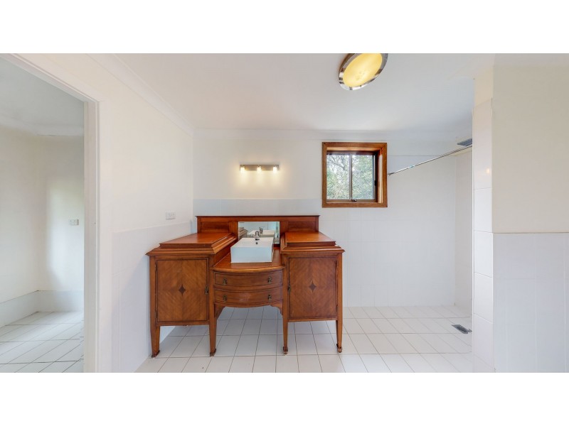 4A Long Crescent, Shortland NSW 2307