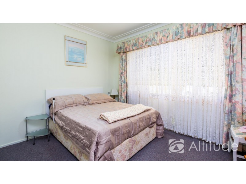 24 Melton Place, Croudace Bay NSW 2280