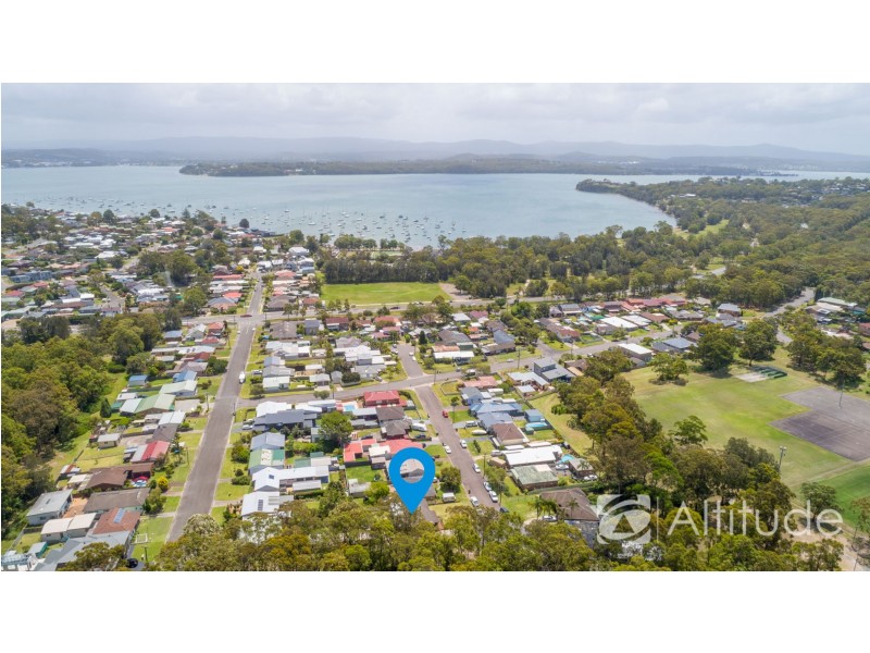 24 Melton Place, Croudace Bay NSW 2280