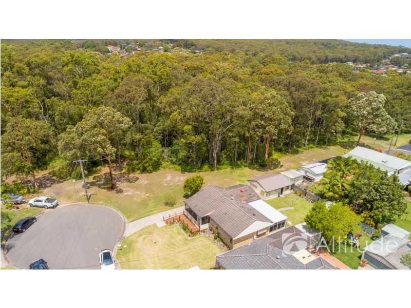 24 Melton Place, Croudace Bay NSW 2280