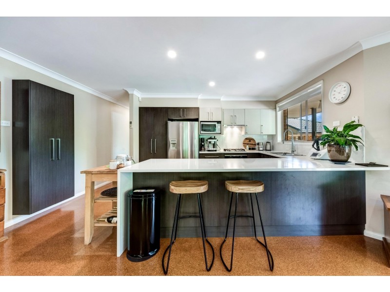 43 Willow Road, Mount Hutton NSW 2290