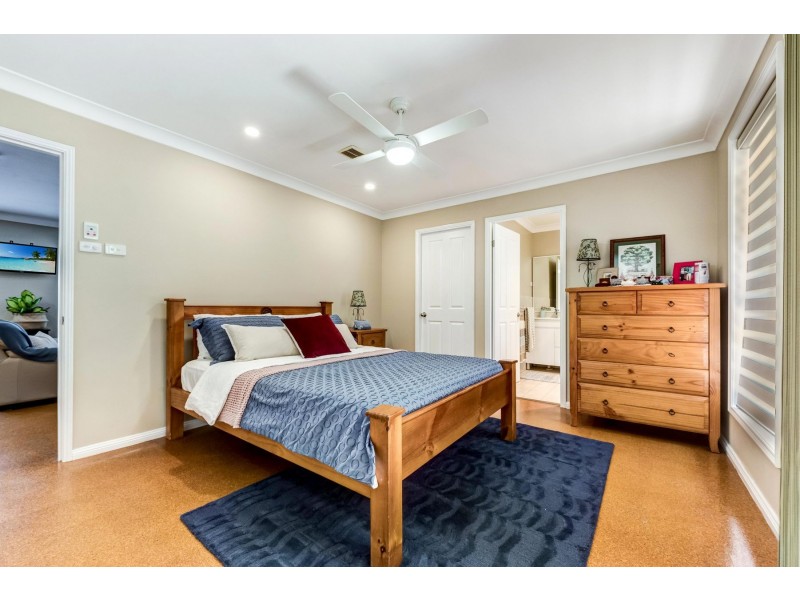 43 Willow Road, Mount Hutton NSW 2290