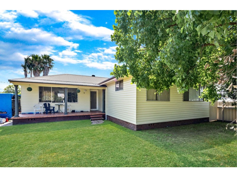 5 T C Frith Avenue, Boolaroo NSW 2284