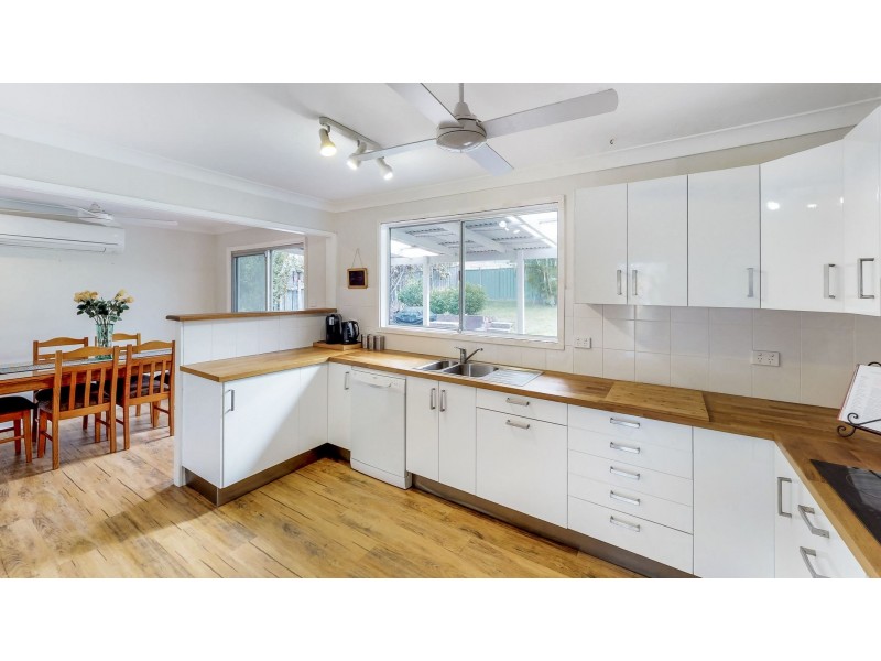 32  Robertson Road, Valentine NSW 2280