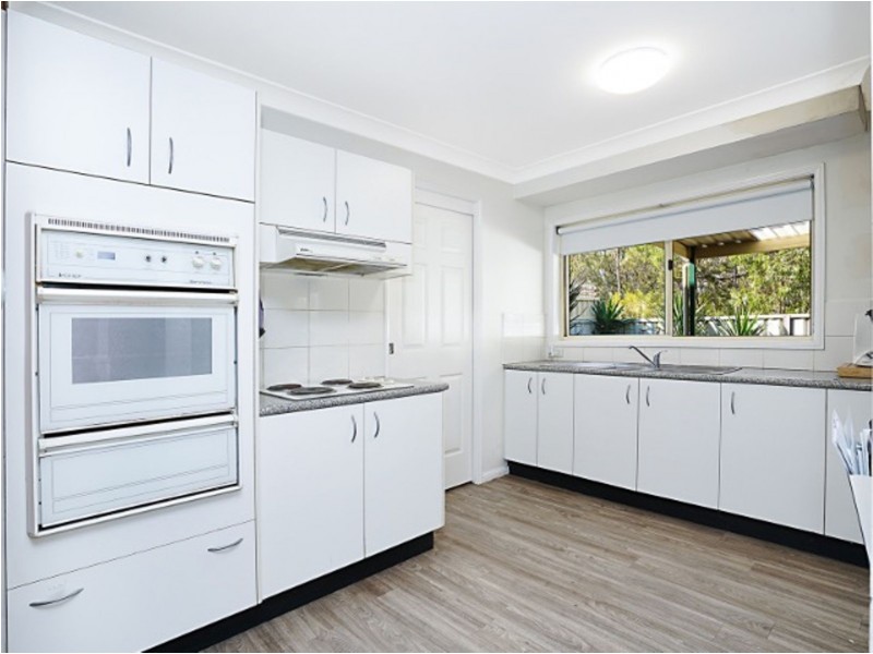 3/115 Ambleside Circuit, Lakelands NSW 2282